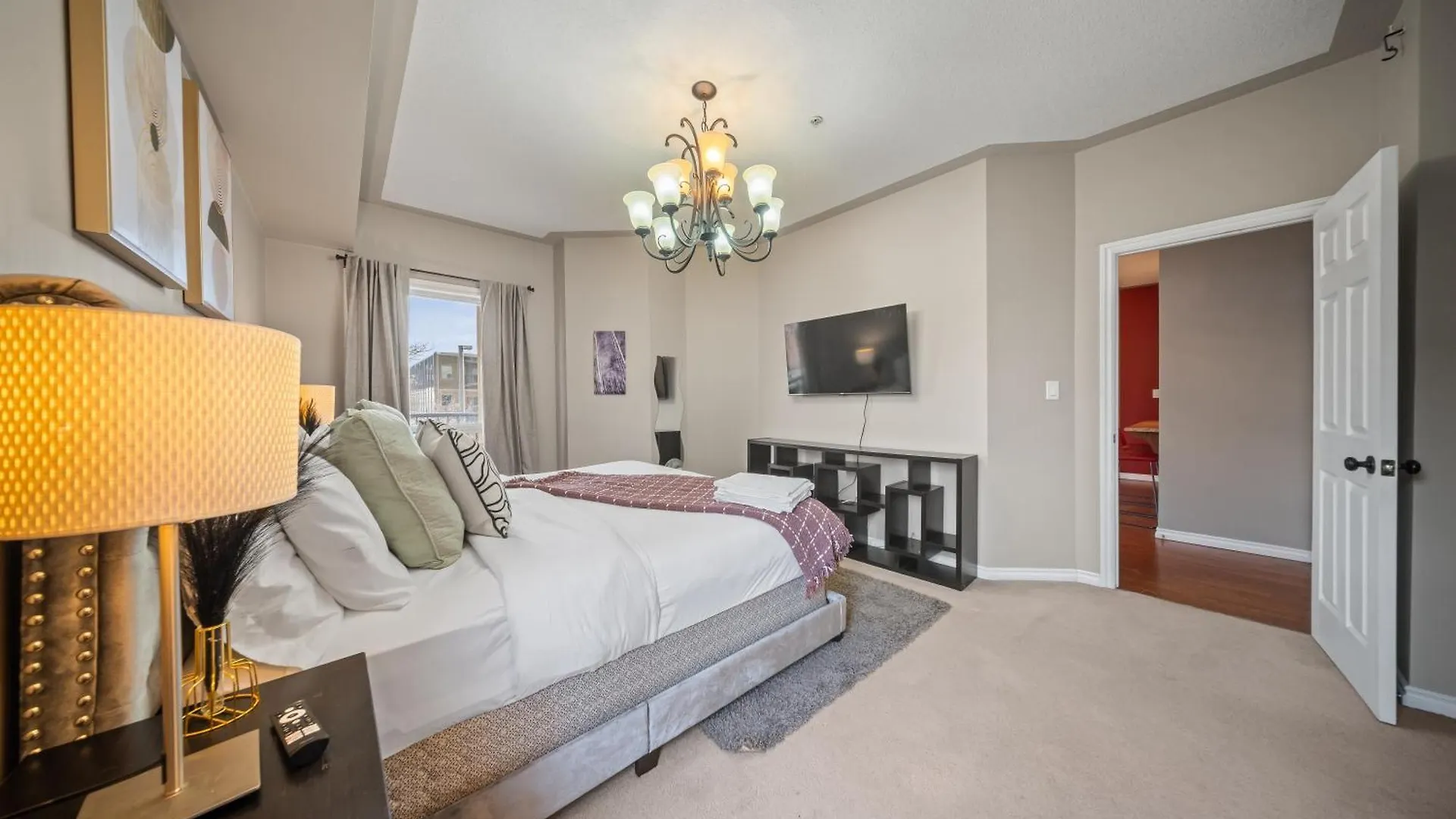 Ice District 2Bed Condo, Rogers Place Edmonton